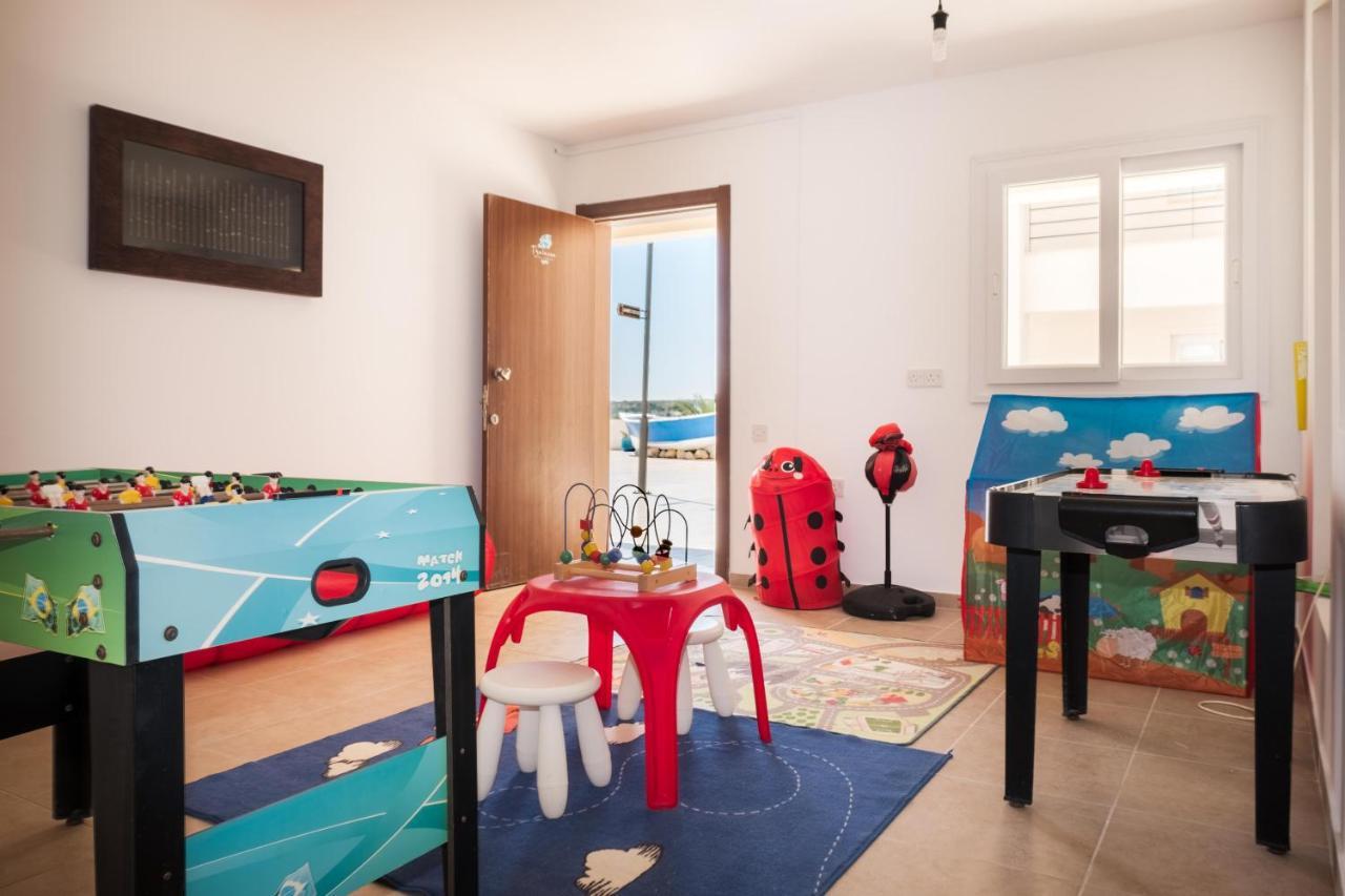 Thalassa Beach Family & Waterpark Resort Vokolidha 외부 사진