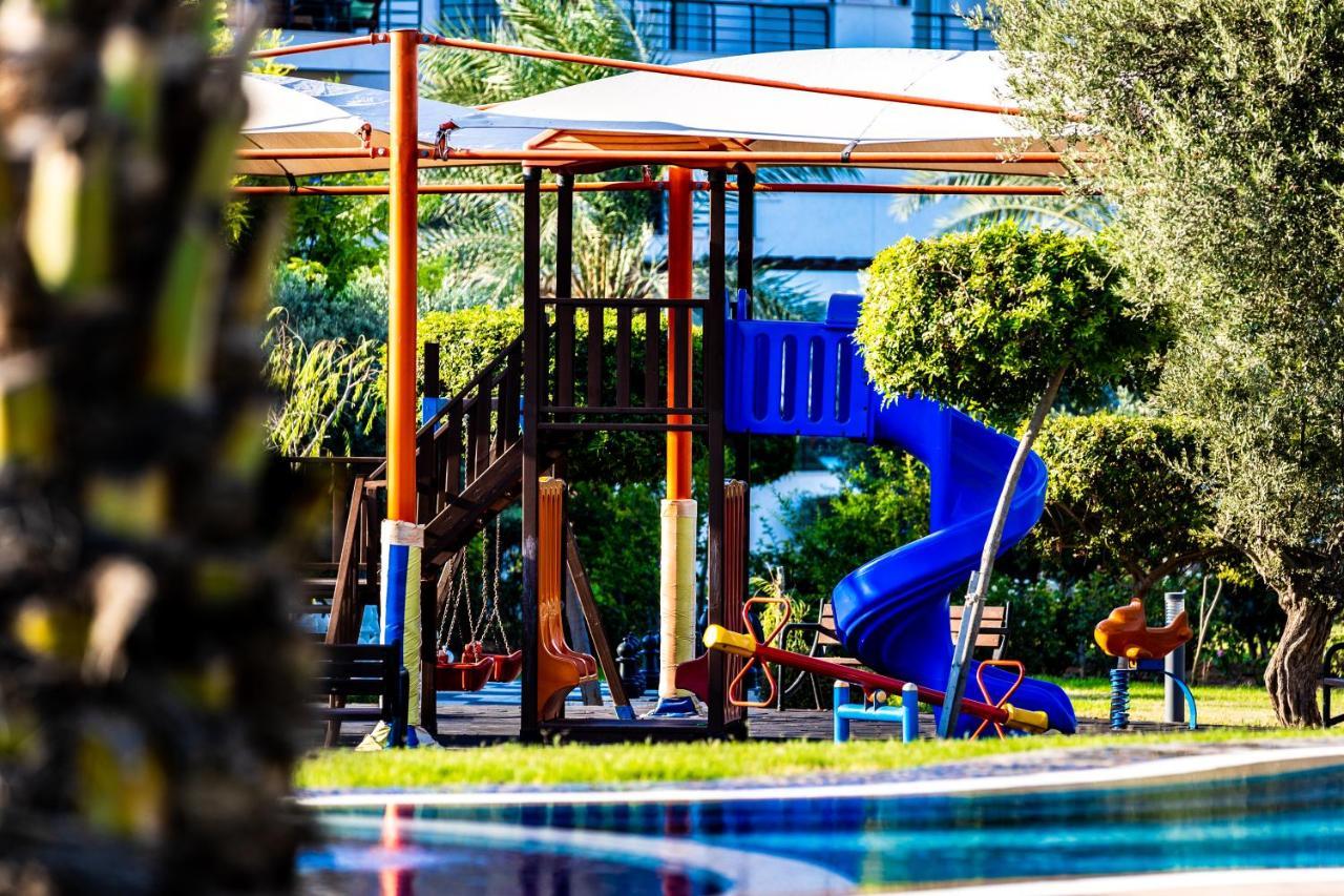 Thalassa Beach Family & Waterpark Resort Vokolidha 외부 사진