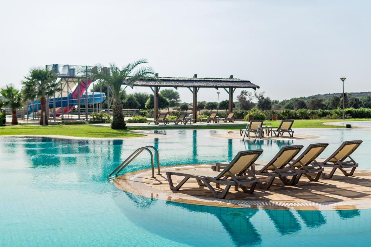 Thalassa Beach Family & Waterpark Resort Vokolidha 외부 사진