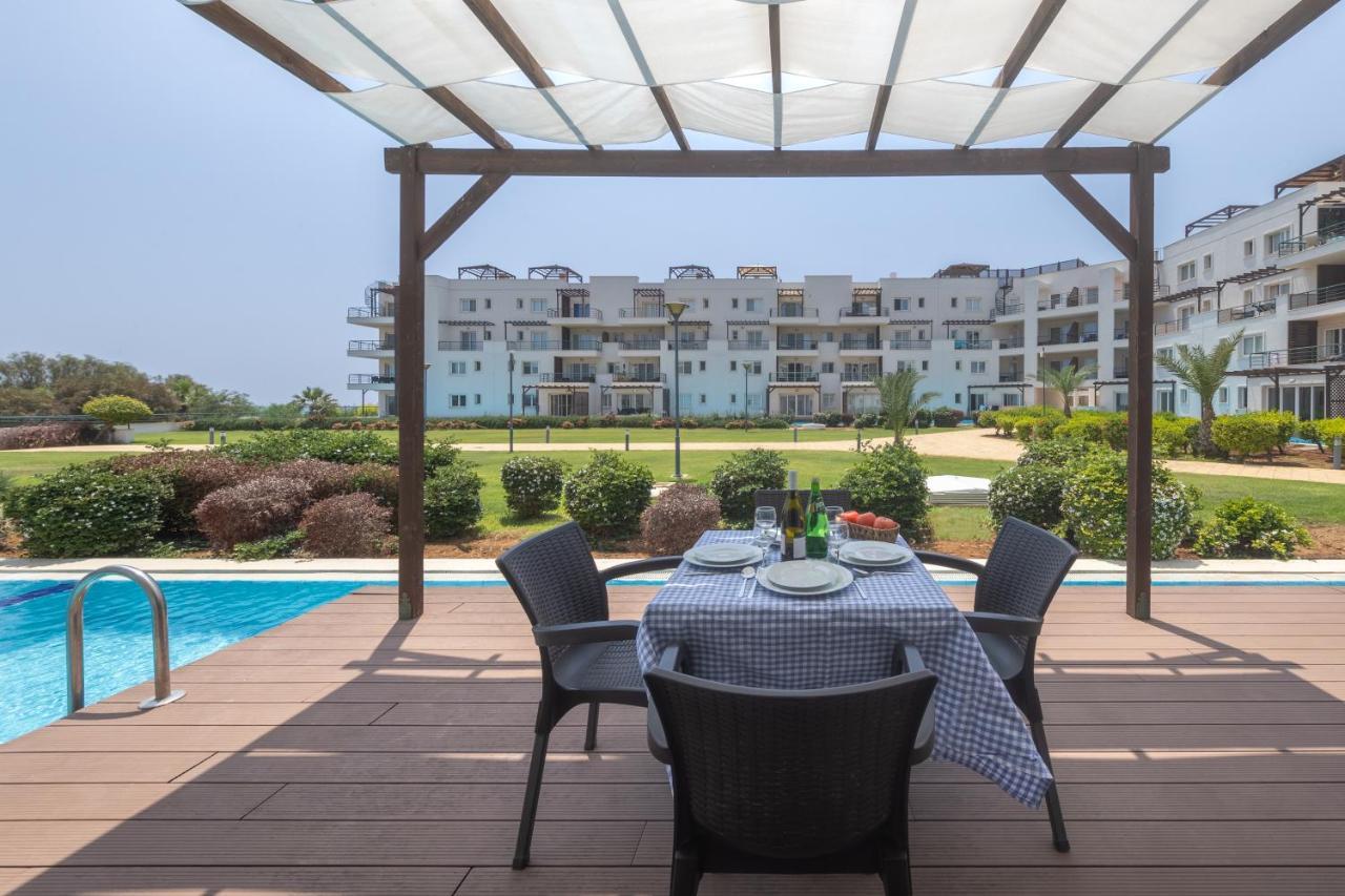 Thalassa Beach Family & Waterpark Resort Vokolidha 외부 사진